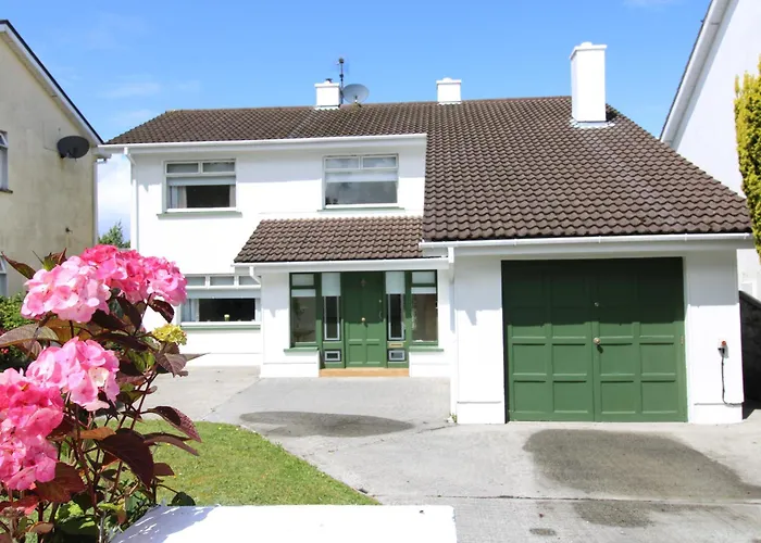 The On Wild Atlantic Way Clarinbridge Village *